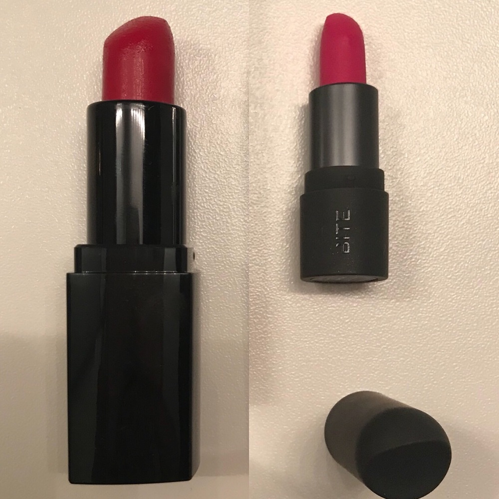 LIPSTICK Bundle! Valeu of $42